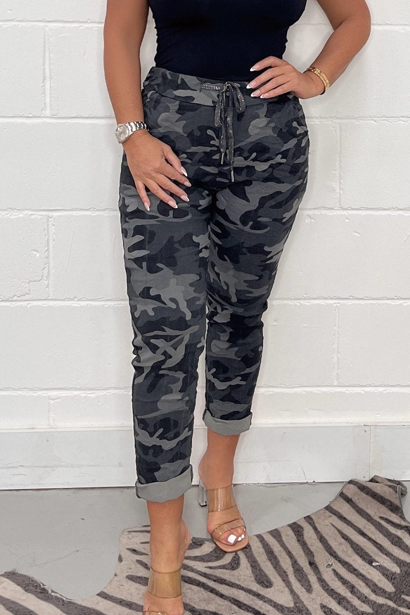 Pantaloni de camuflaj din bumbac și in